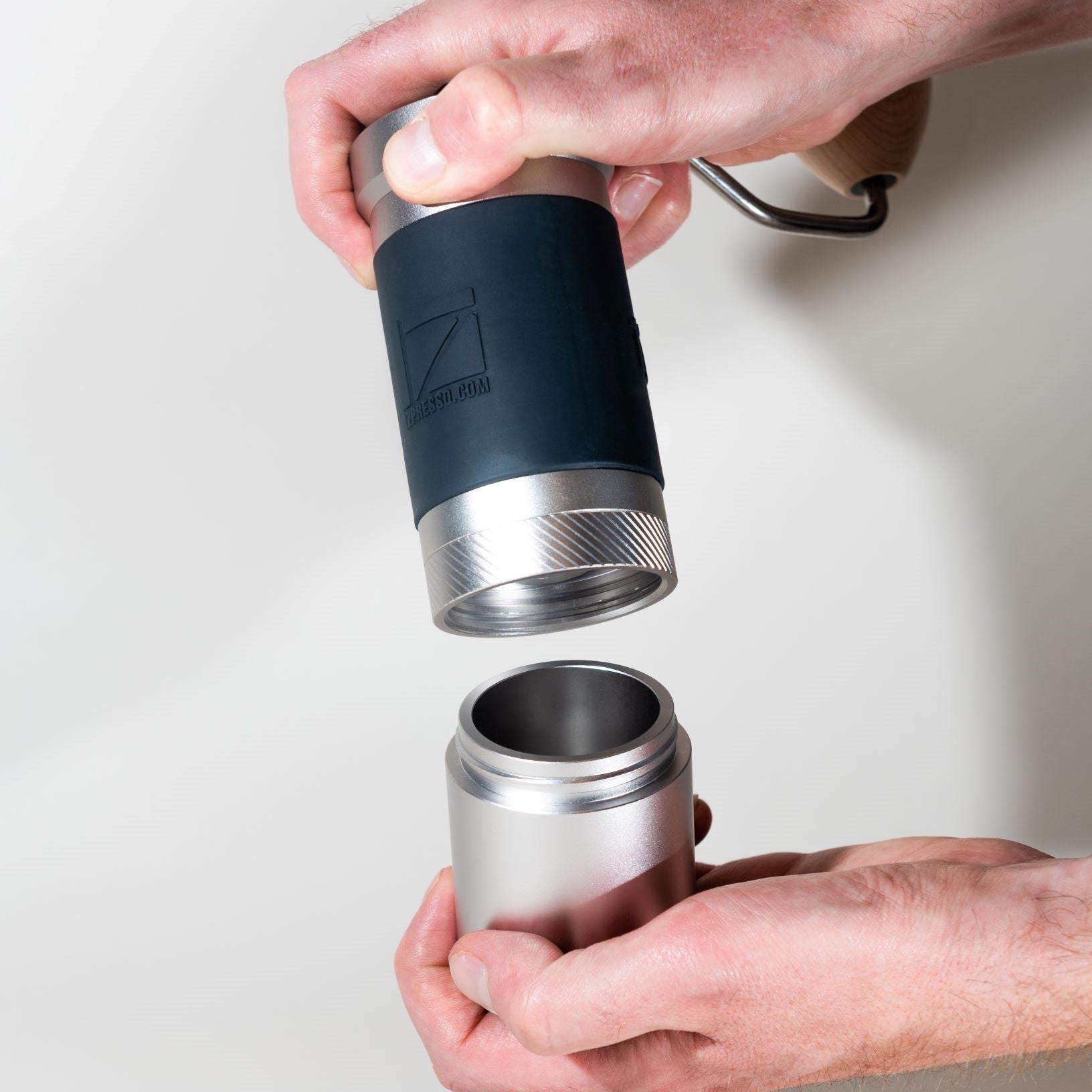 JX Pro hand grinder. Manual Grinder.