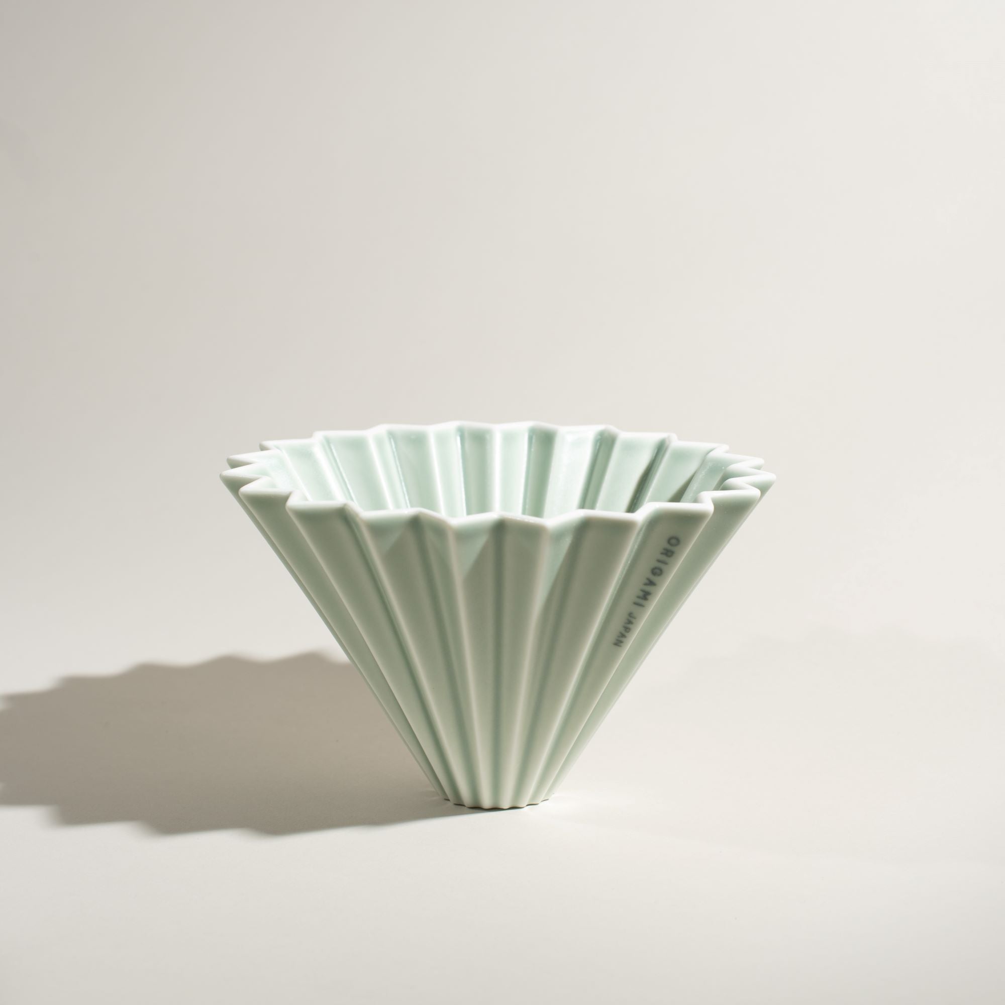 Mino porcelain, Origami dripper small, Matte green